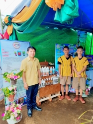 20240908134434(4).jpg - โรงเรียนบ้านแม่ต้อบใต้และคณะครูนักเรียน เข้าร่วมงานจัดแสดงผลงานนิทรรศการแสดงผลงานทางวิชาการโรงเรียนที่ตั้งในพื้นที่ลักษณะพิเศษ (โรงเรียนพื้นที่สูงในถิ่นทุรกันดารและพื้นที่เกาะ)  | https://maetobtai.ac.th
