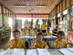 20240908135113(3).jpg - ขอขอบคุณท่านสยามรัฐ กุลประดิษฐ์  ผอ.สพป.แม่ฮ่องสอน เขต 2 พร้อมด้วยคณะผู้บริหาร เจ้าหน้าที่และบุคคลากร ที่มาเยี่ยมเยียน รวมทั้งให้กำลังใจคณะครู นักเรียน | https://maetobtai.ac.th