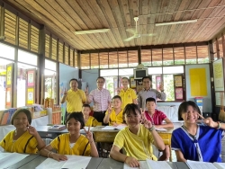 20240908135113.jpg - ขอขอบคุณท่านสยามรัฐ กุลประดิษฐ์  ผอ.สพป.แม่ฮ่องสอน เขต 2 พร้อมด้วยคณะผู้บริหาร เจ้าหน้าที่และบุคคลากร ที่มาเยี่ยมเยียน รวมทั้งให้กำลังใจคณะครู นักเรียน | https://maetobtai.ac.th