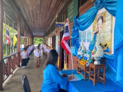 20240908140918.jpg -  นายประหยัด นิลมล ผู้อำนวยการโรงเรียนบ้านแม่ต้อบใต้ และคณะครูนักเรียนโรงเรียนบ้านแม่ต้อบใต้ จัดกิจกรรมวันแม่แห่งชาติ ประจำปี 2567 ร่วมลงนามถวายพระพร เนื่องในวันเฉลิมพระชนมพรรษาสมเด็จพระนางเจ้า ฯ พระบรมราชินีนาถ พระบรมราชชนนีพันปีหลวง | https://maetobtai.ac.th