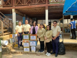 20250308095839(1).jpg - ขอขอบพระคุณผู้ใหญ่ใจดีจากโครงการหอบรักมาเติมฝัน ปันสุขให้เด็กแม่สะเรียงที่จัดกิจกรรมให้เด็ก ๆ ได้สนุกสนาน เลี้ยงอาหารเครื่องดื่มให้เด็กๆและบริจาคข้าวสารอาหารแห้ง ขนม นม เสื้อผ้า ของใช้  | https://maetobtai.ac.th
