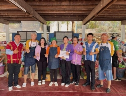 20250308095839.jpg - ขอขอบพระคุณผู้ใหญ่ใจดีจากโครงการหอบรักมาเติมฝัน ปันสุขให้เด็กแม่สะเรียงที่จัดกิจกรรมให้เด็ก ๆ ได้สนุกสนาน เลี้ยงอาหารเครื่องดื่มให้เด็กๆและบริจาคข้าวสารอาหารแห้ง ขนม นม เสื้อผ้า ของใช้  | https://maetobtai.ac.th