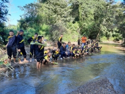 20250308134529(2).jpg - กิจกรรมวันลอยกระทง ประจำปีการศึกษา 2567 โดยมีวัตถุประสงค์เพื่อเป็นการส่งเสริมให้นักเรียนได้เรียนรู้ ได้ตระหนักและเห็นคุณค่าของวัฒนธรรม ประเพณี  | https://maetobtai.ac.th