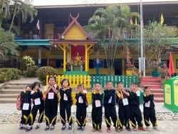 20240629053517(3).jpg - กิจกรรม ทัศนศึกษาแหล่งเรียนรู้นอกห้องเรียน เรียนรู้โลกกว้าง ให้สิ่งรอบข้างเป็นครู ระดับชั้นอนุบาล โรงเรียนบ้านแม่ต้อบใต้ ปีการศึกษา 2566 | https://maetobtai.ac.th