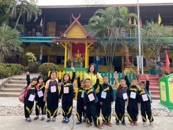 20240629053518.jpg - กิจกรรม ทัศนศึกษาแหล่งเรียนรู้นอกห้องเรียน เรียนรู้โลกกว้าง ให้สิ่งรอบข้างเป็นครู ระดับชั้นอนุบาล โรงเรียนบ้านแม่ต้อบใต้ ปีการศึกษา 2566 | https://maetobtai.ac.th
